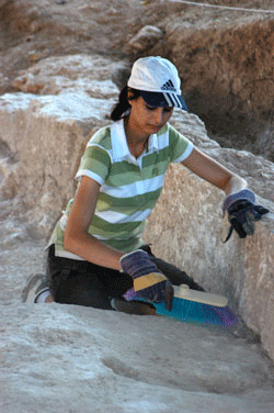 Amira, volunteer from North Africa