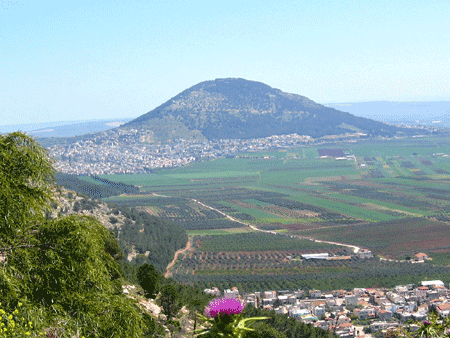 It took Mark Twain two hours from Mount Tabor to Nazareth